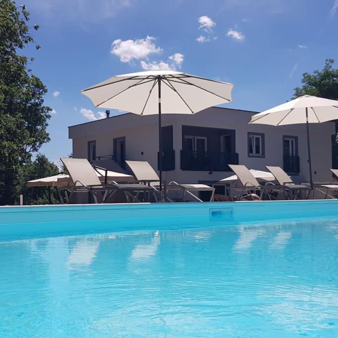 Luxury Villa Cetiri Hrasta Pićan Exterior foto
