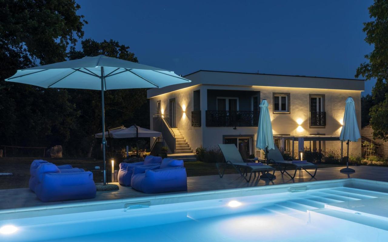 Luxury Villa Cetiri Hrasta Pićan Exterior foto