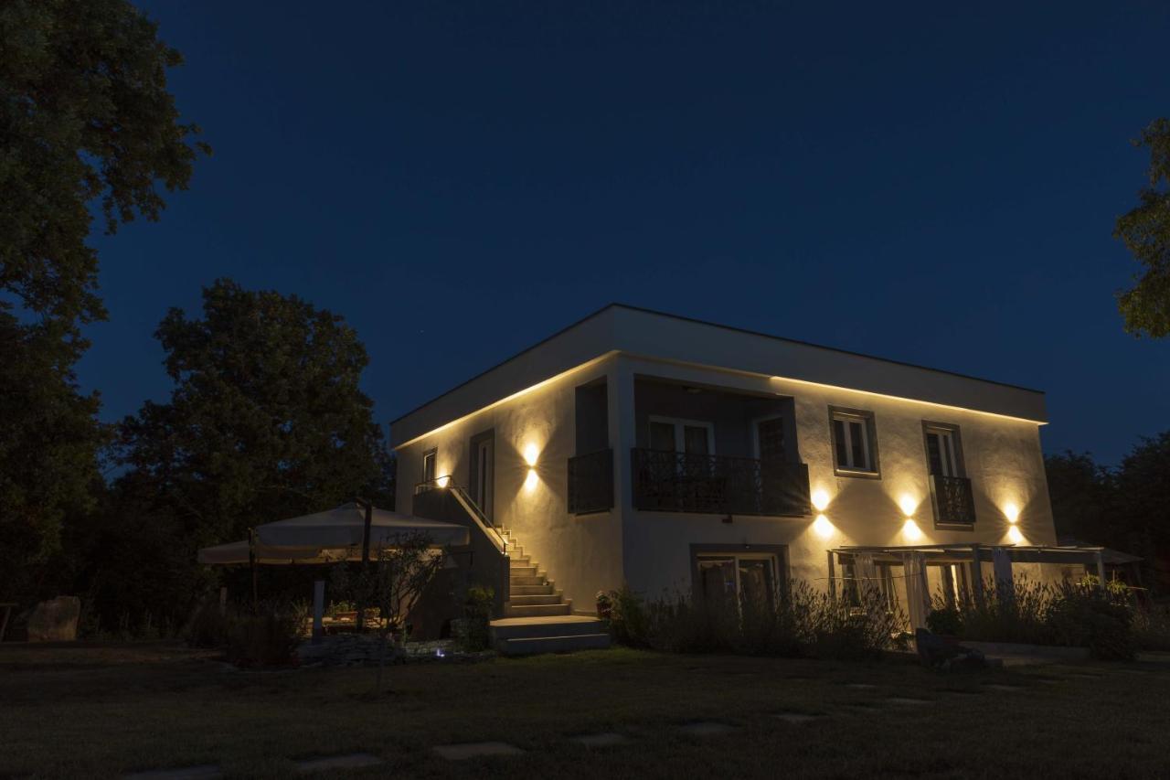 Luxury Villa Cetiri Hrasta Pićan Exterior foto